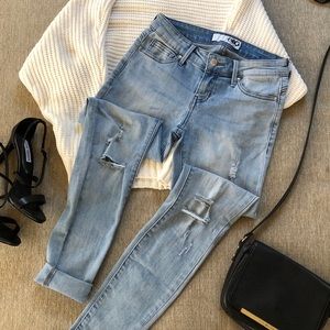 ♦️SOLDCurvy Skinny Jeans